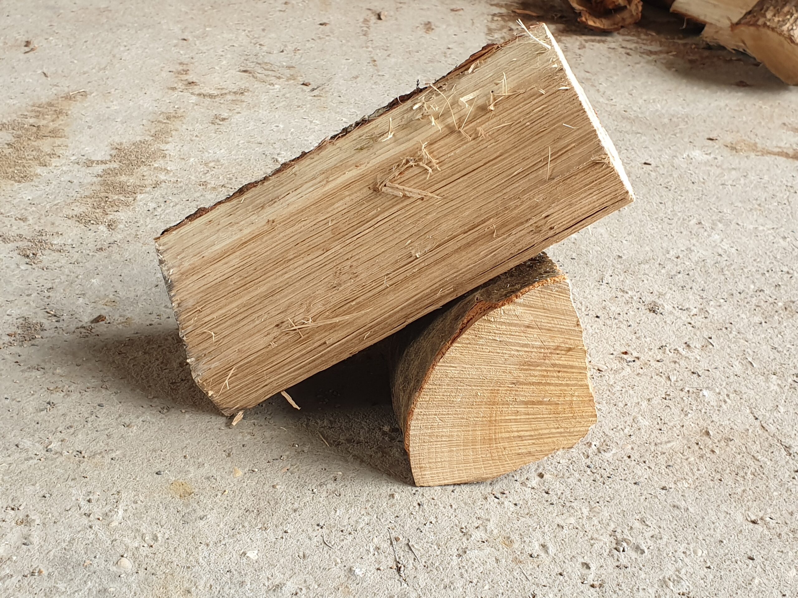 Bois de chauffage en vrac 33 cm (Le Stère)